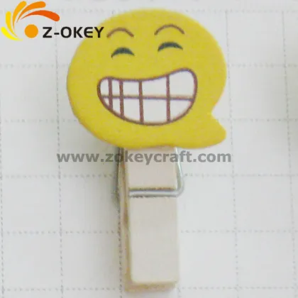 low prcie decoration Smile face QQ expressions silk screening wood clips