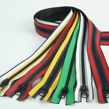 Continuous 11inch plastic zipper for garment