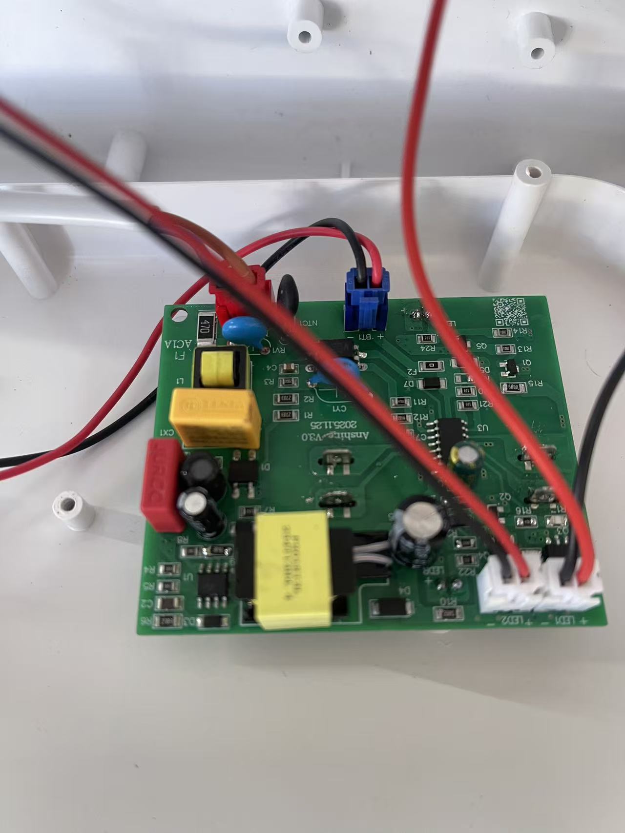 Led emergency light 6 hours circut board