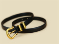 Cinturón de cuero negro clásico versátil y elegante