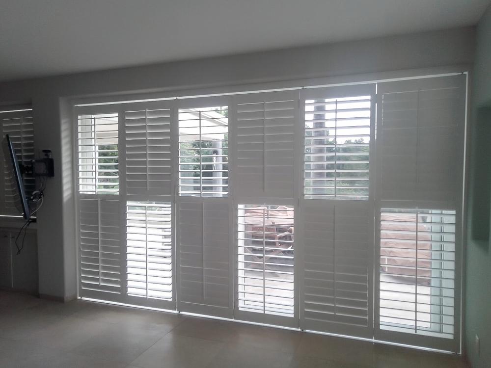 Tie-on-tie PVC plantation shutters