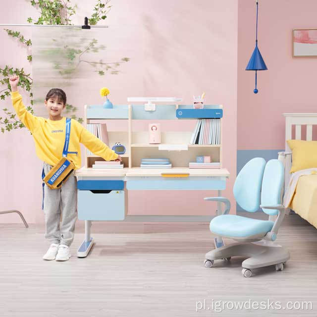 Ergonomiczne dzieci studiują biurko i krzesło