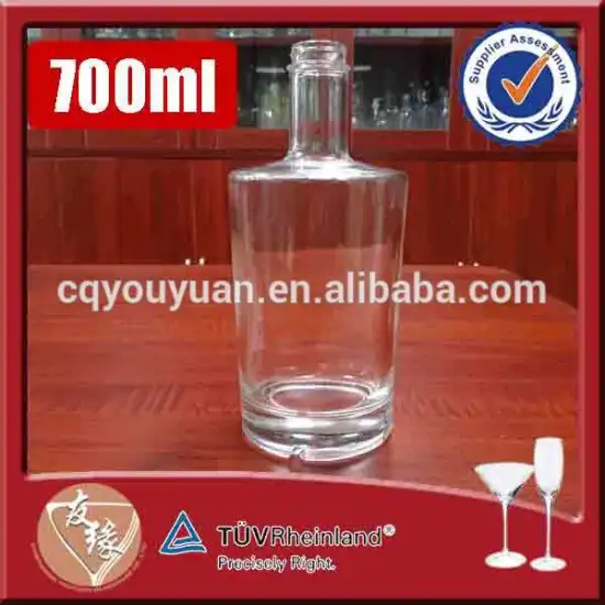 custom label screw cap high flint liquor glass bottles vodka 700 ml