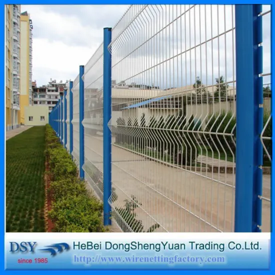 2016 Cheap Triangular Bending 3D Fence