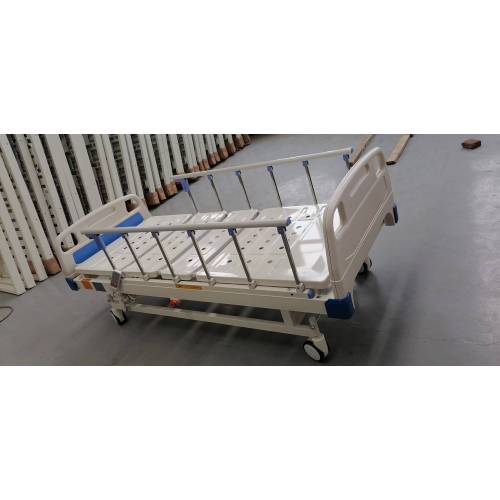 2- function Hospital Bed Electric Multi-function Nursing Bed ABS Material