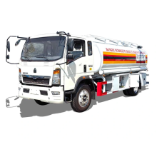 SINOTRUK 3000 Gallons fuel tanker truck