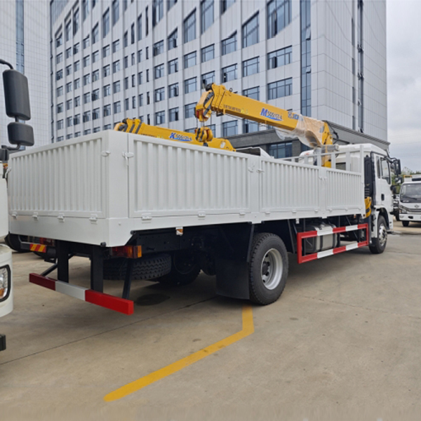 XCMG 6.3 Ton Truck Mounted Crane