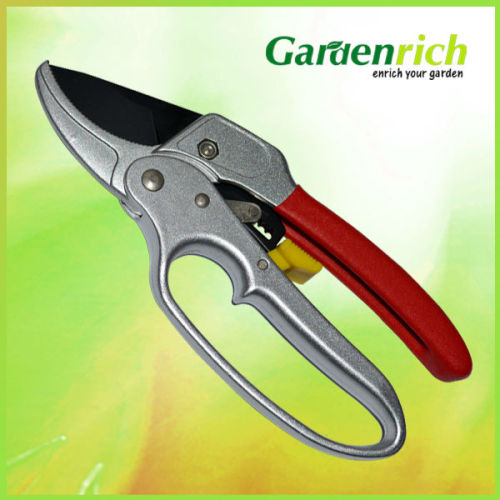 Gardenrich RG1304 Strong aluminium body light weight 8'' garden ratchet scissor