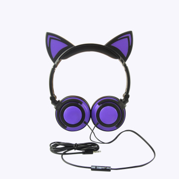 Casque d&#39;écoute à LED filaire de style dessin animé