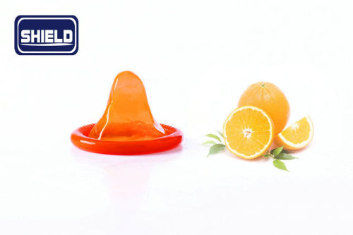 Smooth Ultra Thin Orange Fruit Flavoured Condoms Customized With Aluminum Foil