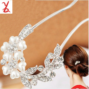 explosion models Imitation pearls rhinestone comb inserted comb petals U-shaped fork needle Taobao hot models hairpin