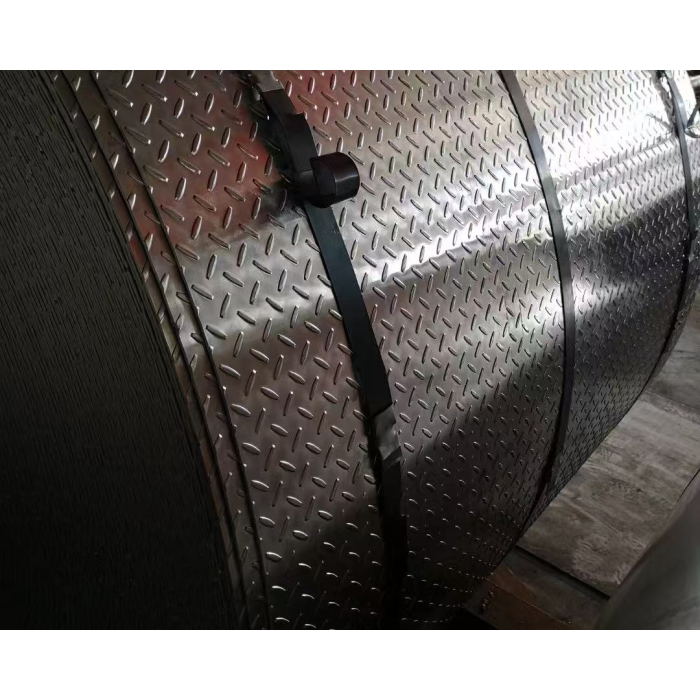 নন স্লিপ চেকার্ড কয়েল