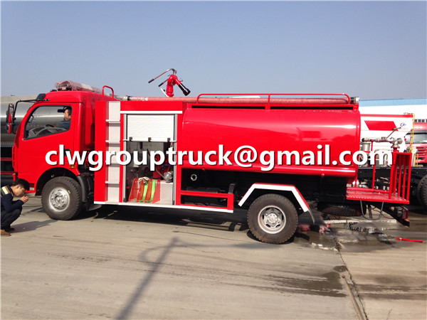 Water Tank Foam Fire Fighting Truck