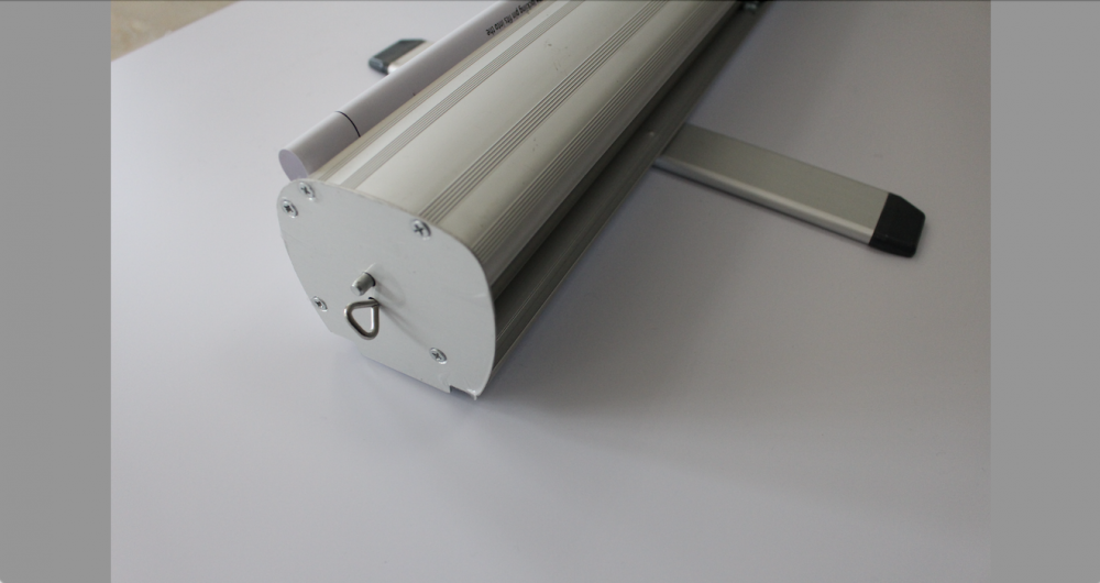 Trade show rollup banner stand