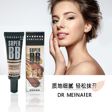 Crema BB a marchio del distributore con idratazione, sbiancamento, crema solare e caratteristiche del correttore per il trucco e i cosmetici OEM