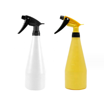 Auto detaillering van zuur- en alkali-resistente spuitkop Conical Car Watering Can (700-800 ml)
