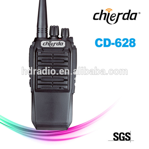 Portable two way radio with 8W Powerful UHF Two-Way Radios High Output 2800mAh Battery for Army CD-628