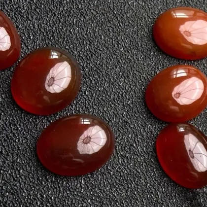Egg-shaped Natural Red Agate Loose Stones