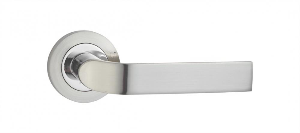 Better Quality Zinc Material door handle on rose