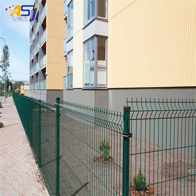 pvc welded wire mesh fencing system in bule
