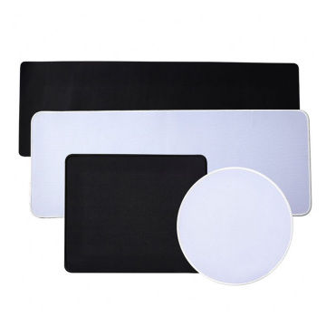 Factory-Price Customizable Black & White Rubber Gaming Mousepad: Sublimation Blank Option Available