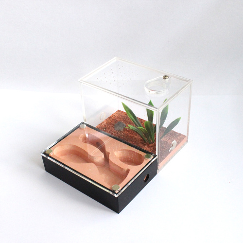 Enviromental Heat-Resistant Acrylic Pet cage