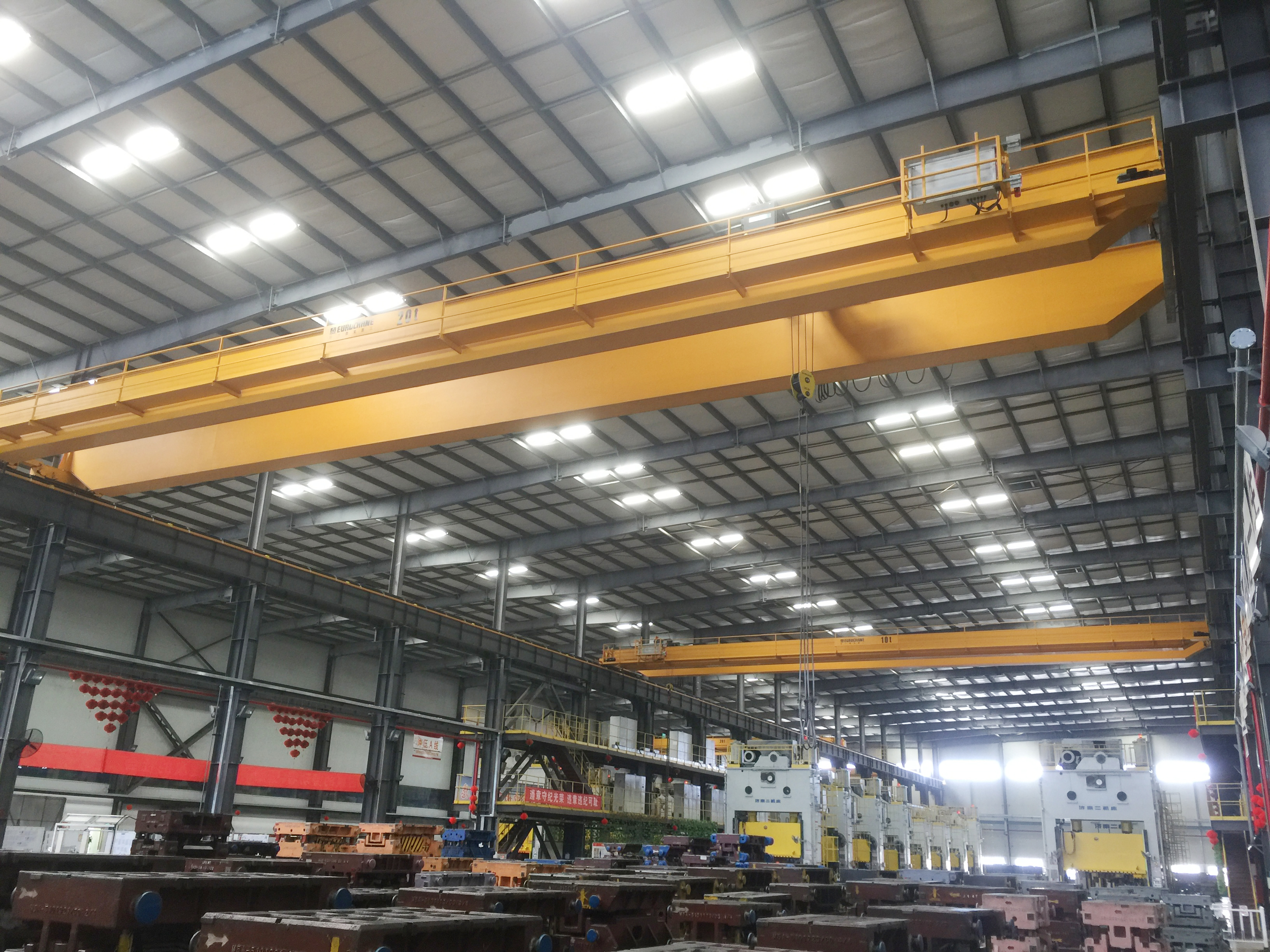 overhead travelling crane