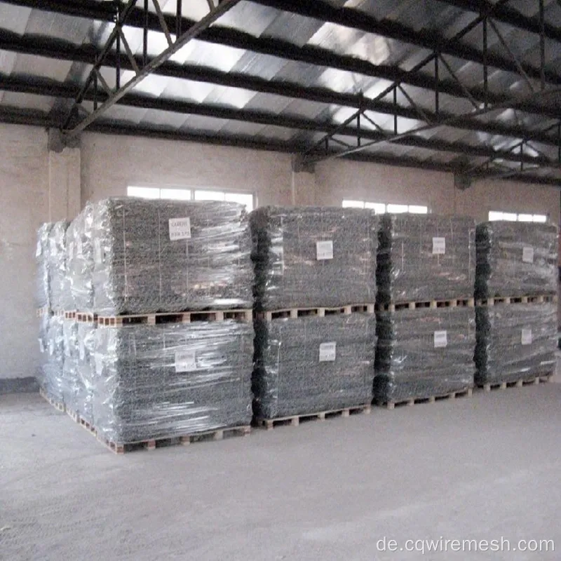 Hexagonal Gabion Box am Flussufer