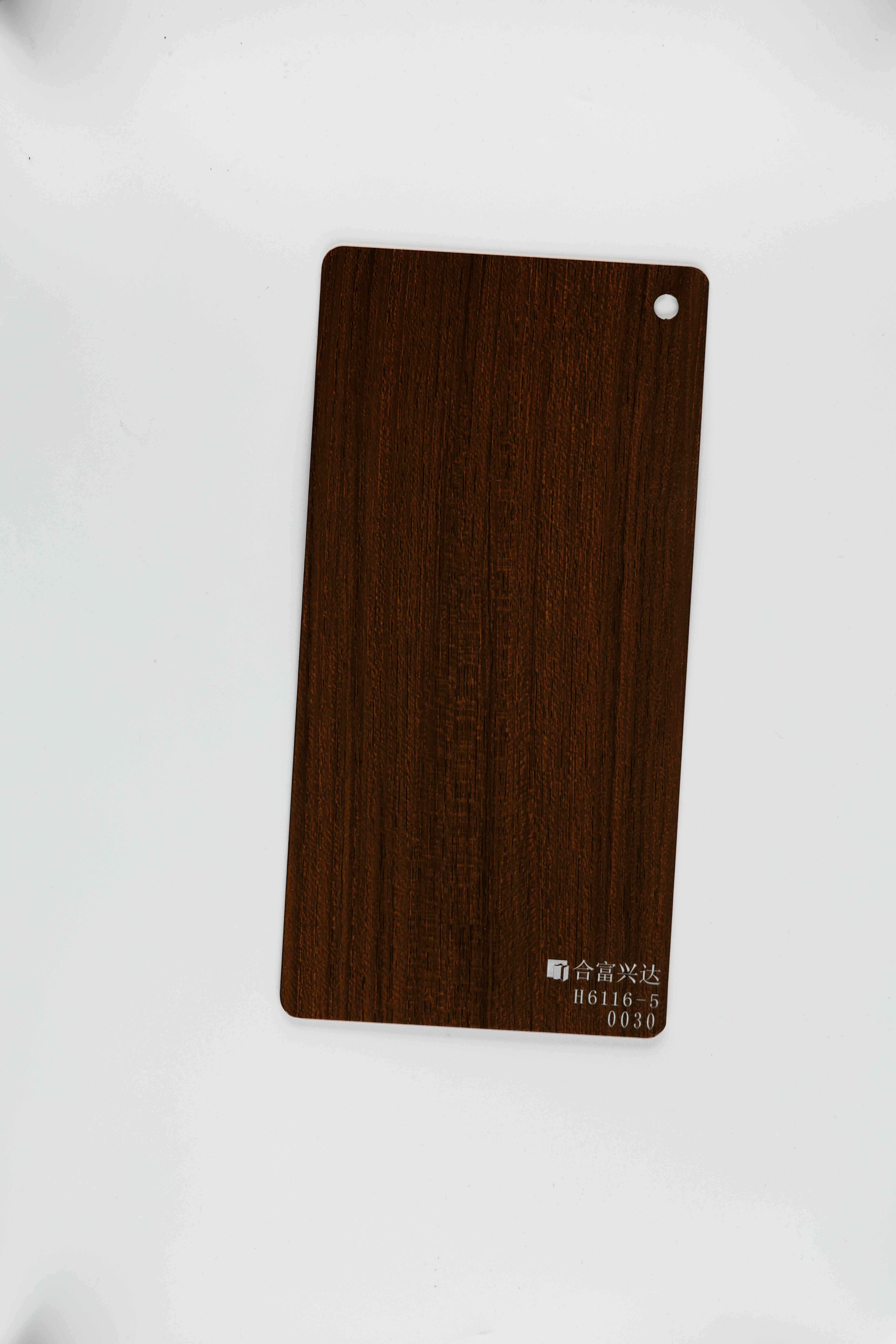 मैट डार्क वॉलनट टेक्सचर H6116-5 का क्लोज़-अप