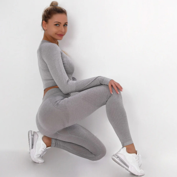 Ensemble de yoga de gymnase pour femmes sur le logo personnalisé: 2pcs à manches longues sexy et leggings pour l'entraînement en fitness