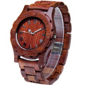 Montre en bois de sandale rouge avec sangle en bois