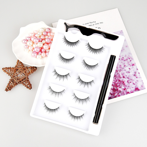 3D self-adhesive Magic eyeliner and eyelashes kit