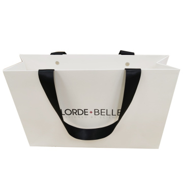White color high quality shopping bag paper packaging