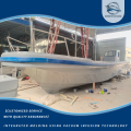 Рабочий катер для прибрежной логистики с корпусом из стеклопластика