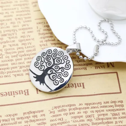 Tree of life pendant necklace design