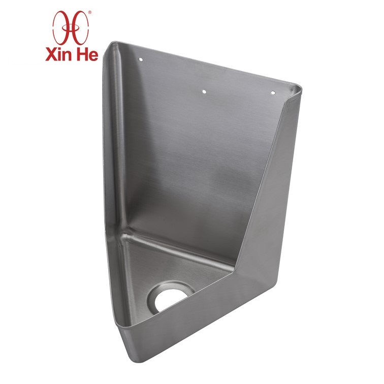 Wall hung urinal with flush valve