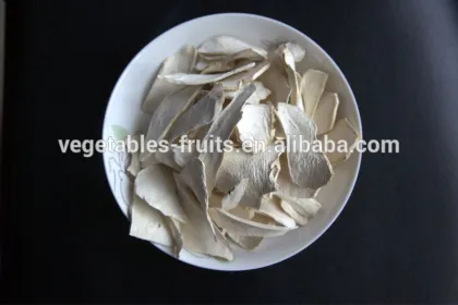 New air dried horseradish flakes