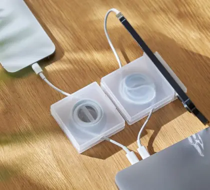 Data cable storage box travel bath set