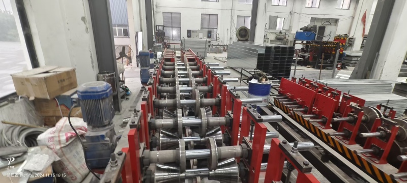 Bridge forming machine