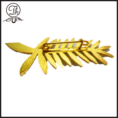 wholesale Gold leaf rhinestones pin badges