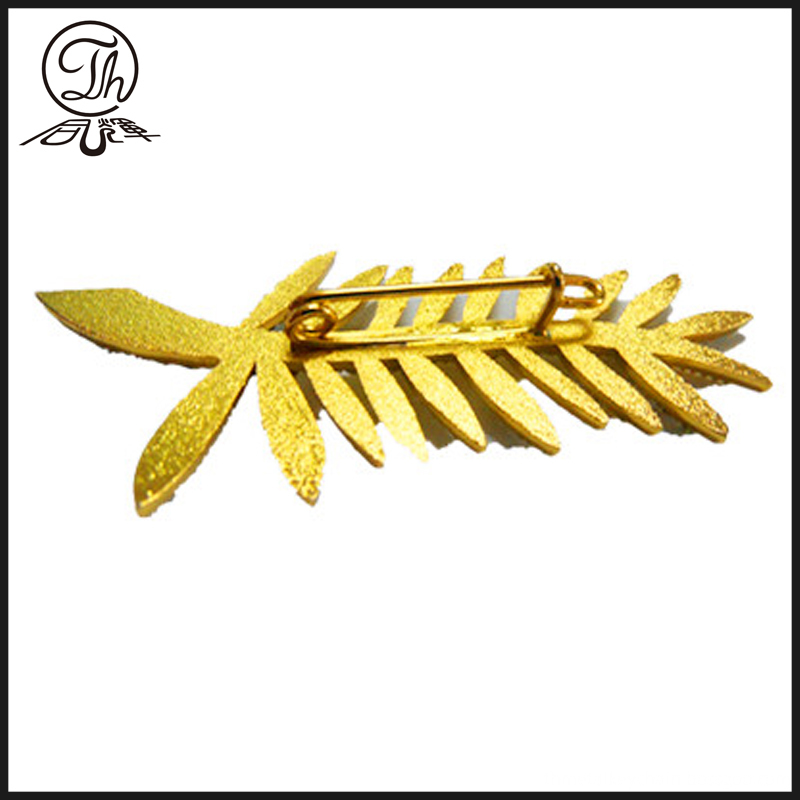 popular Gold Leaf Pin