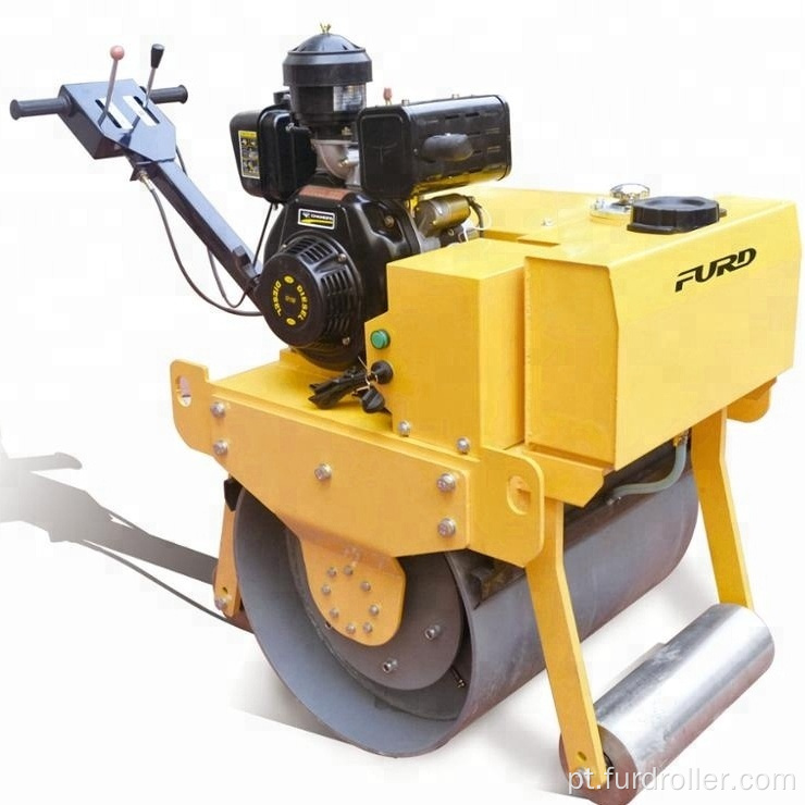 Rolo compactador de motor a diesel Rolo compactador vibratório FYL-700C