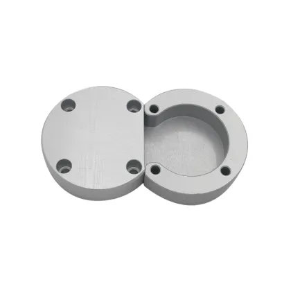Processing customized manufacturing services