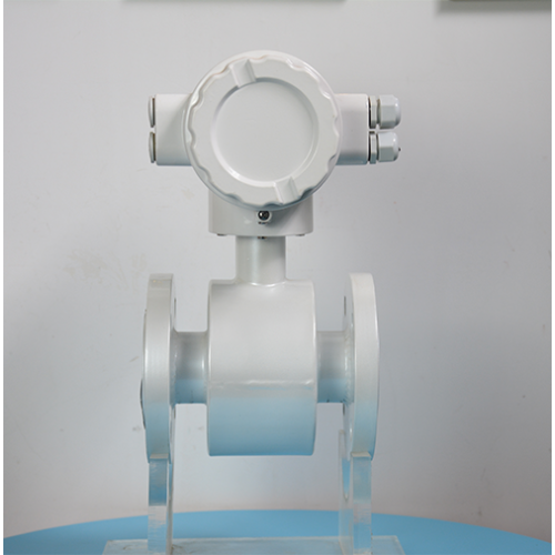 Integrated Electromagnetic Flow Meter High Precision magnetic water flow meter Manufactory