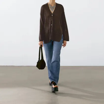Women's casual and lazy style loose V-neck fine knit cardigan