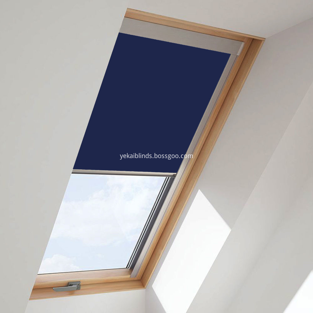 blue-roof-skylight-blind (1)