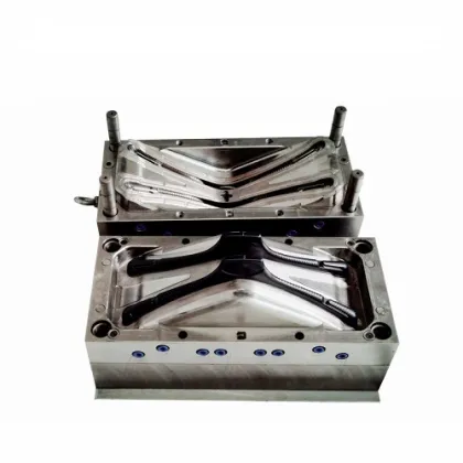 Household Products Plastic PP Injection Coat Hanger Mould