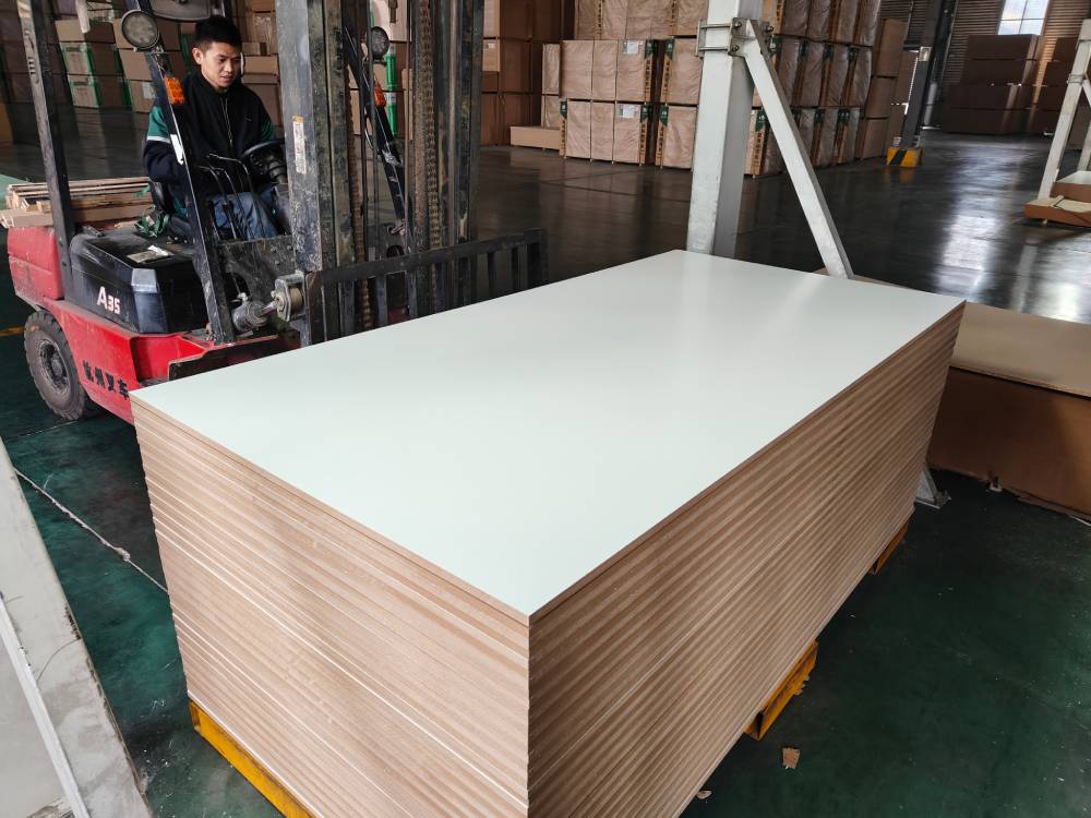 Melamine Veneer Medium Density Fiberboard