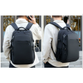 กระเป๋าเป้สะพายหลังธุรกิจกันน้ำขนาดใหญ่พร้อม USB