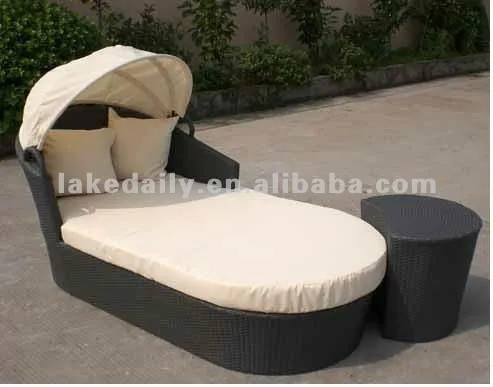 outdoor rattan wicker sun bed